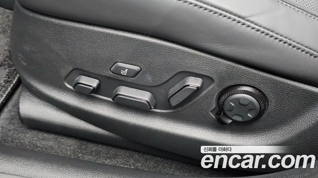Genesis G80 (RG3) Gasoline 3.5 Turbo AWD Black 2026 — фото 34