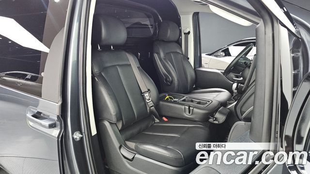 Hyundai Staria Cargo 3-Seater Modern 2024 — фото 11