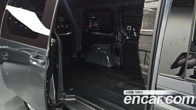 Hyundai Staria Cargo 3-Seater Modern 2024 — фото 15