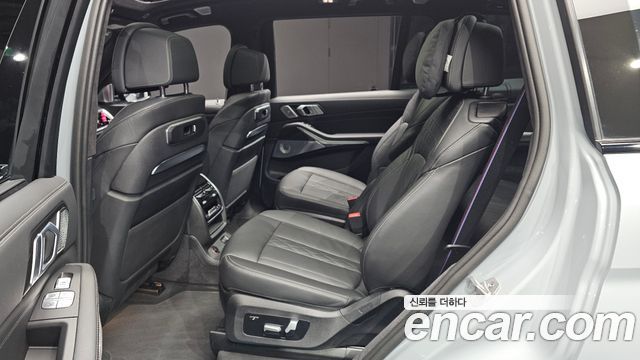 BMW X7 (G07) M60i xDrive M sport 6STR 2024 — фото 12
