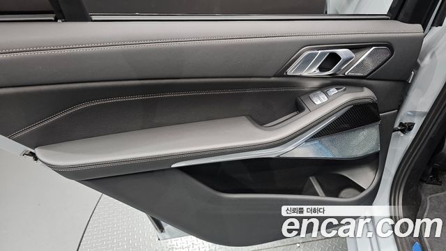 BMW X7 (G07) M60i xDrive M sport 6STR 2024 — фото 25