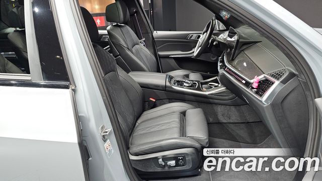 BMW X7 (G07) M60i xDrive M sport 6STR 2024 — фото 26