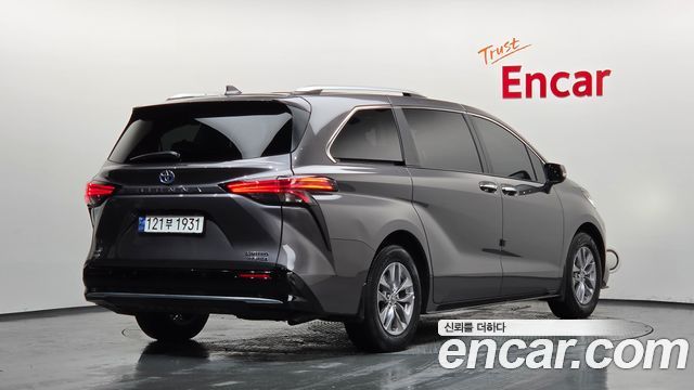 Toyota Sienna (IV) 2.5 Hybrid AWD 2023 — фото 2