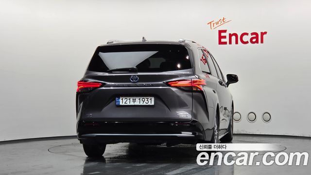 Toyota Sienna (IV) 2.5 Hybrid AWD 2023 — фото 4