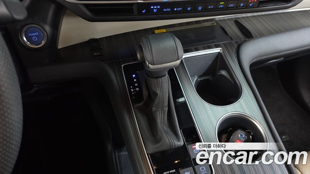 Toyota Sienna (IV) 2.5 Hybrid AWD 2023 — фото 9