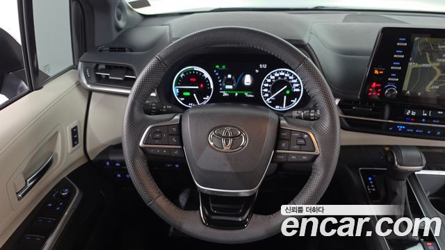 Toyota Sienna (IV) 2.5 Hybrid AWD 2023 — фото 11