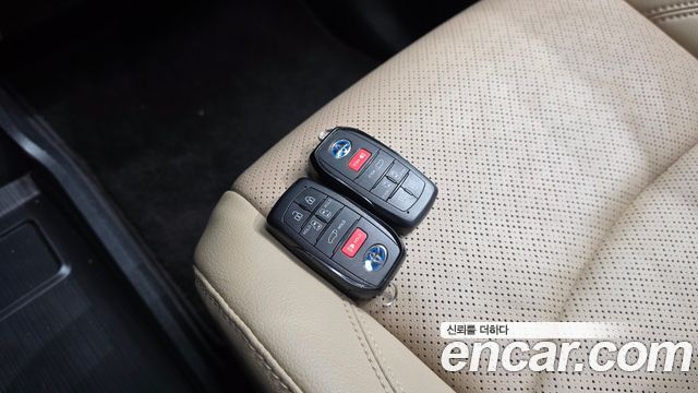 Toyota Sienna (IV) 2.5 Hybrid AWD 2023 — фото 14