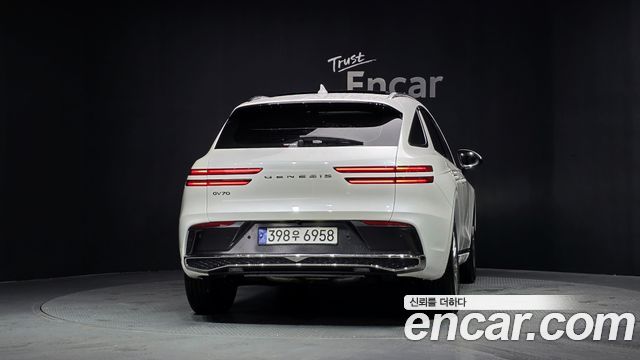 Genesis GV70 2.5T Gasoline 2WD 2025 — фото 4