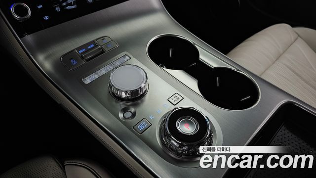 Genesis GV70 2.5T Gasoline 2WD 2025 — фото 9