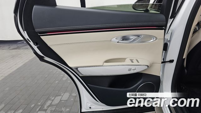 Genesis GV70 2.5T Gasoline 2WD 2025 — фото 25