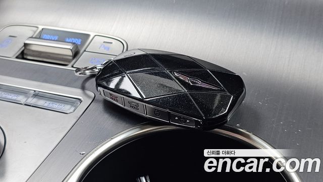 Genesis GV70 2.5T Gasoline 2WD 2025 — фото 32