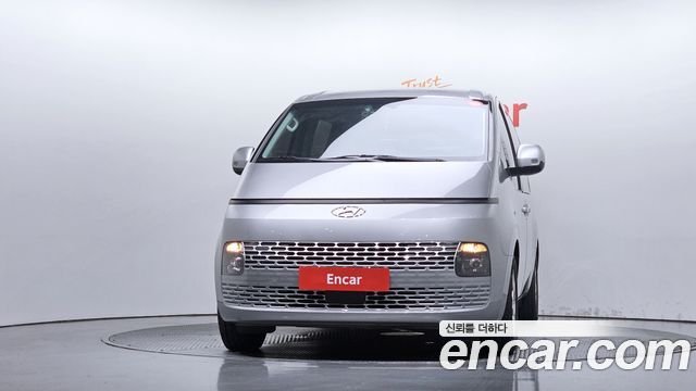Hyundai Staria Tourer 9-Seater Modern 2024 — фото 3