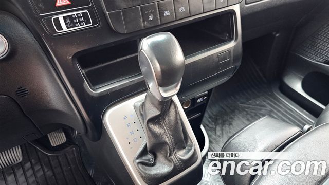 Hyundai Staria Tourer 9-Seater Modern 2024 — фото 9