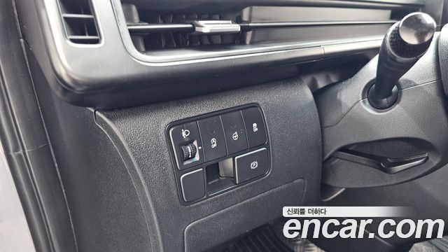 Hyundai Staria Tourer 9-Seater Modern 2024 — фото 16