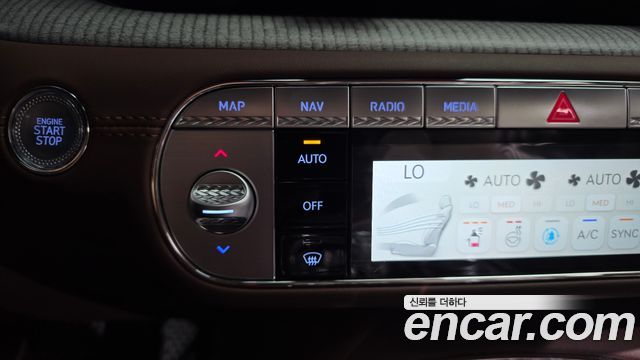 Genesis G90 (RS4) Gasoline 3.5 Turbo AWD 2025 — фото 30