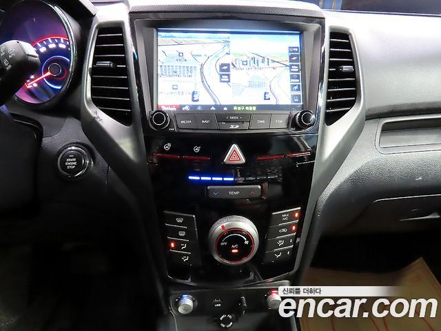 KG Mobility (SsangYong) Tivoli Armor Gear Edition 2WD 2018 — фото 16