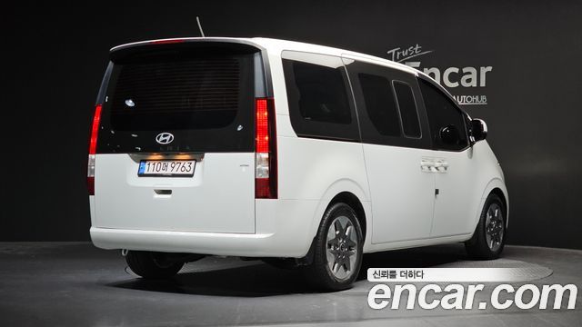 Hyundai Staria 4WD Tourer 9-Seater Modern 2025 — фото 2