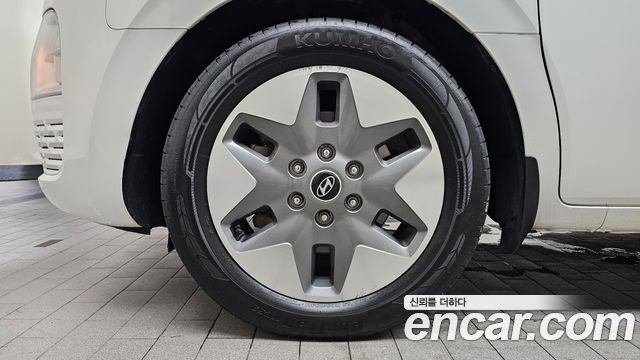Hyundai Staria 4WD Tourer 9-Seater Modern 2025 — фото 5