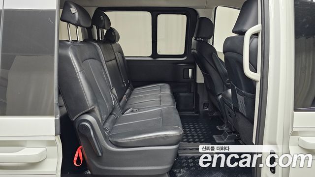 Hyundai Staria 4WD Tourer 9-Seater Modern 2025 — фото 11