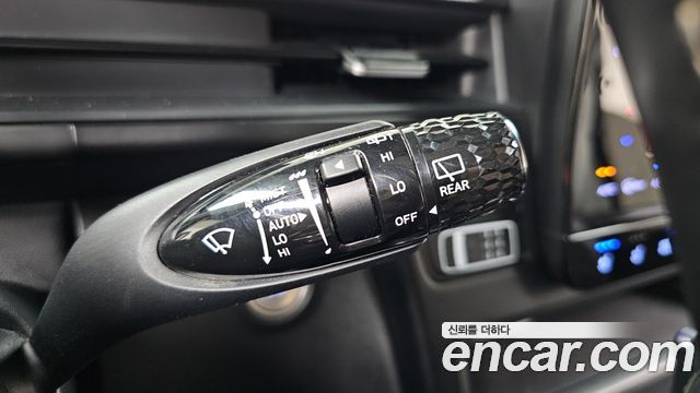 Hyundai Staria 4WD Tourer 9-Seater Modern 2025 — фото 18