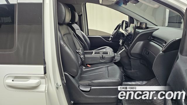 Hyundai Staria 4WD Tourer 9-Seater Modern 2025 — фото 26