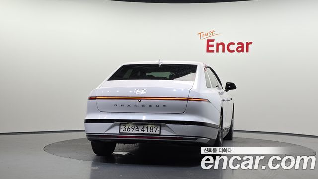 Hyundai Grandeur (GN7) 3.5 LPG 2WD (Taxi) Deluxe 2024 — фото 4
