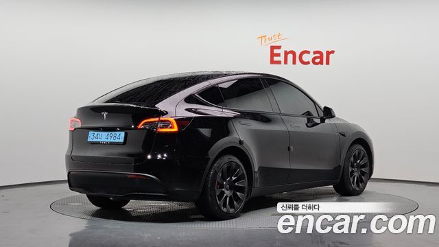 Tesla Model Y Long Range AWD 2022 — фото 2