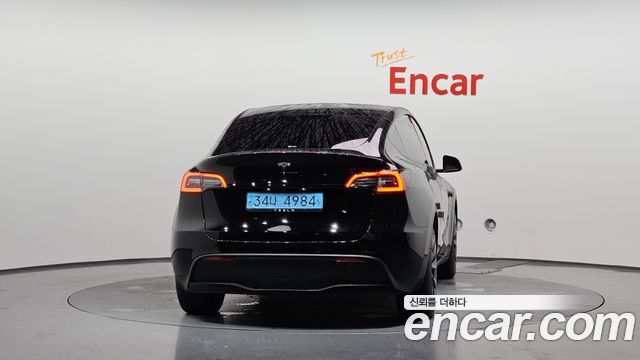 Tesla Model Y Long Range AWD 2022 — фото 4