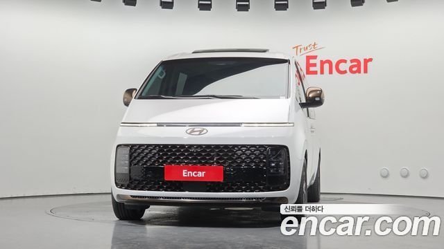 Hyundai Staria 4WD Lounge 9-Seater Inspiration 2025 — фото 3