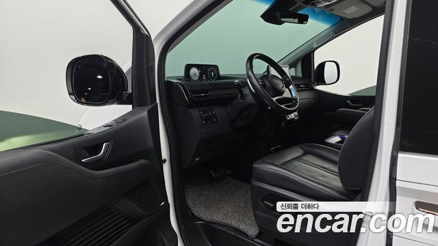 Hyundai Staria 4WD Lounge 9-Seater Inspiration 2025 — фото 16