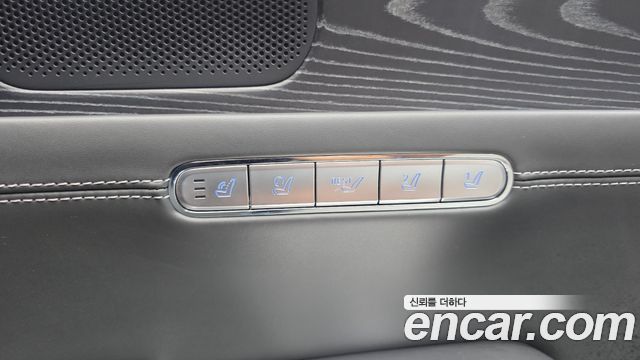 Genesis G90 (RS4) Gasoline 3.5 Turbo AWD 2022 — фото 20