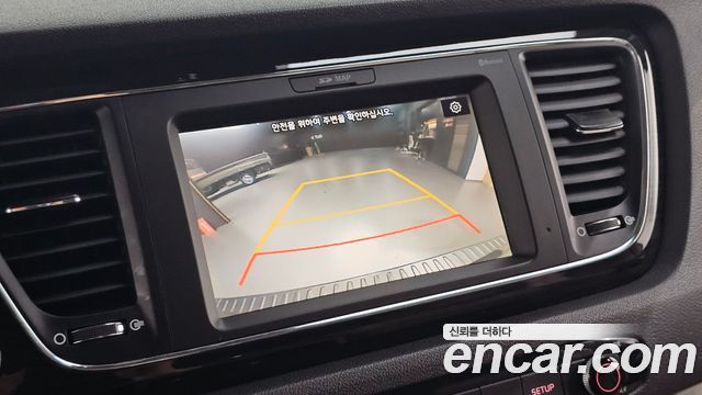 Kia Carnival 9-Seater Prstige 2019 — фото 16