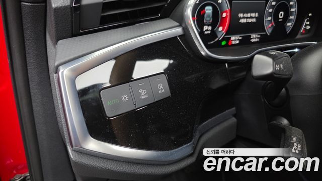 Audi Q3 (F3) 35 TDI Premium 2020 — фото 20