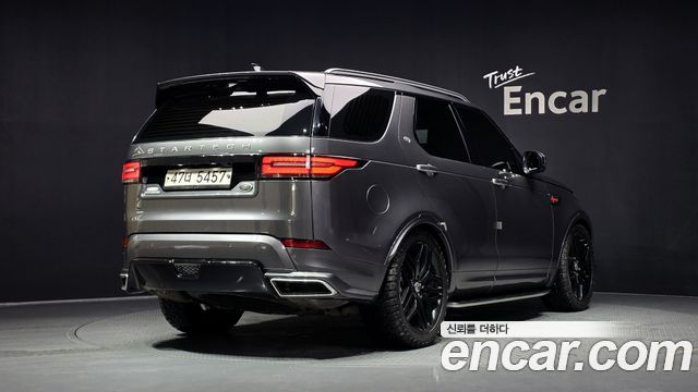 Land Rover Discovery 5 3.0 TD6 HSE Luxury 2018 — фото 2