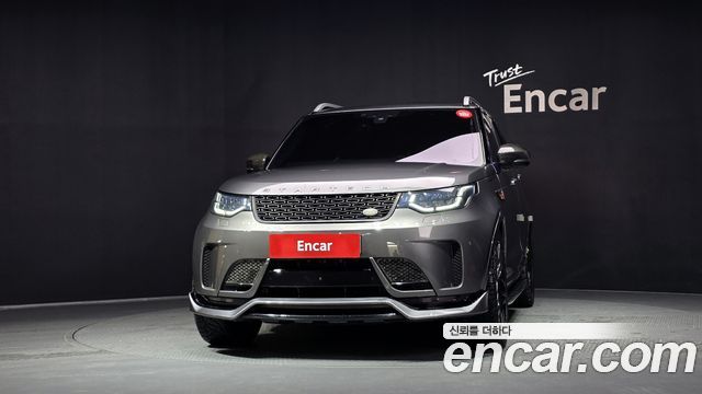 Land Rover Discovery 5 3.0 TD6 HSE Luxury 2018 — фото 3