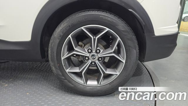 KG Mobility (SsangYong) Beautiful Korando Gasoline 1.5 2WD C5 Plus 2020 — фото 21