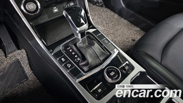 KG Mobility (SsangYong) Beautiful Korando Gasoline 1.5 2WD C5 Plus 2022 — фото 9