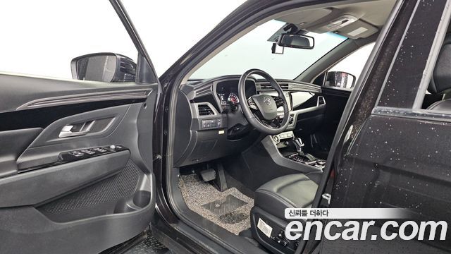 KG Mobility (SsangYong) Beautiful Korando Gasoline 1.5 2WD C5 Plus 2022 — фото 10
