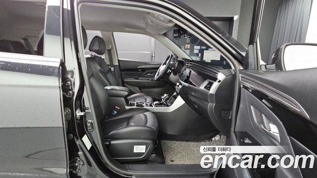 KG Mobility (SsangYong) Beautiful Korando Gasoline 1.5 2WD C5 Plus 2022 — фото 12