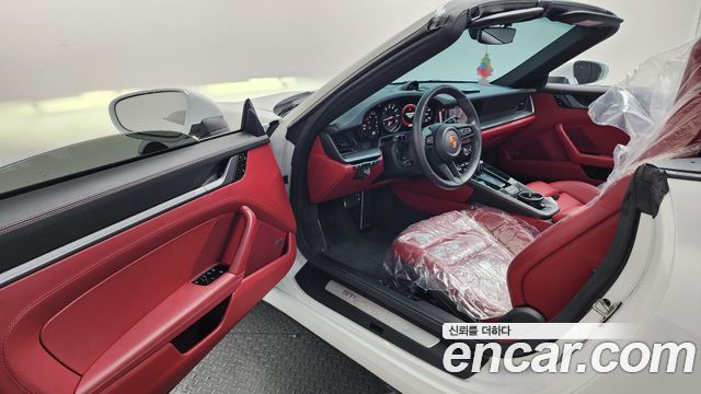 Porsche 911 (992) Carrera 4S Cabriolet 2020 — фото 10