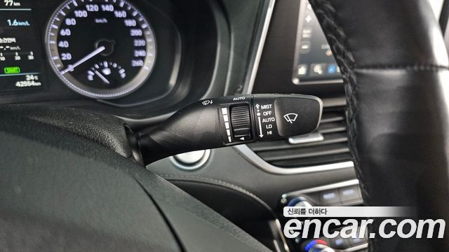 Hyundai Grandeur (IG) 3.0 Exclusive Special 2019 — фото 16