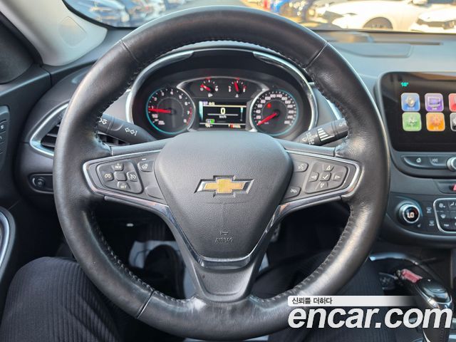 Chevrolet Malibu 1.5 Turbo LT Deluxe 2017 — фото 9