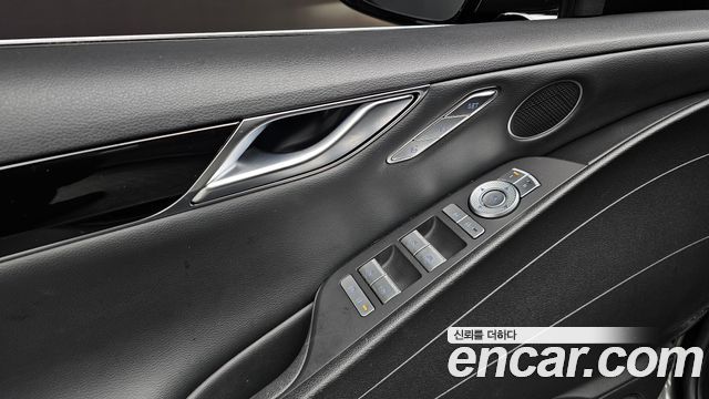 Genesis G80 (RG3) Gasoline 2.5 Turbo AWD 2022 — фото 31