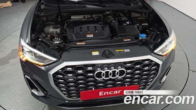 Audi Q3 (F3) 35 TDI Quattro Premium Sportback 2023 — фото 6