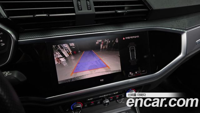Audi Q3 (F3) 35 TDI Quattro Premium Sportback 2023 — фото 16