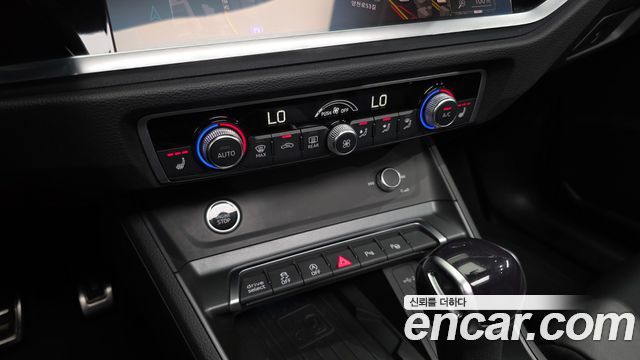 Audi Q3 (F3) 35 TDI Quattro Premium Sportback 2023 — фото 17
