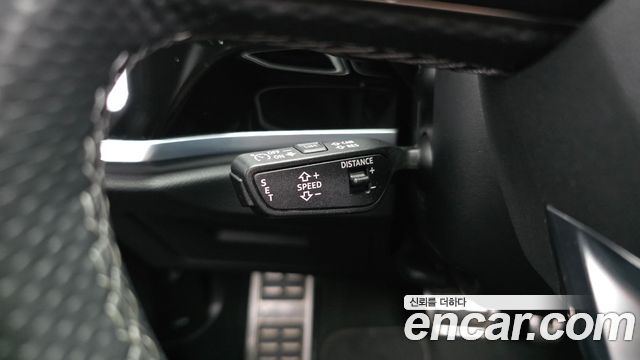 Audi Q3 (F3) 35 TDI Quattro Premium Sportback 2023 — фото 27