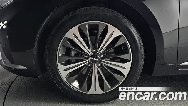 Kia K8 Hybrid Signature 2023 — фото 5