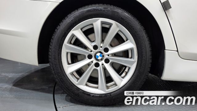 BMW 5 Series (F10) 525d xDrive Touring 2013 — фото 5