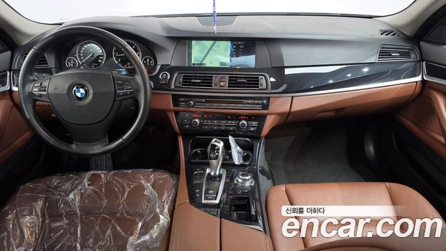 BMW 5 Series (F10) 525d xDrive Touring 2013 — фото 7